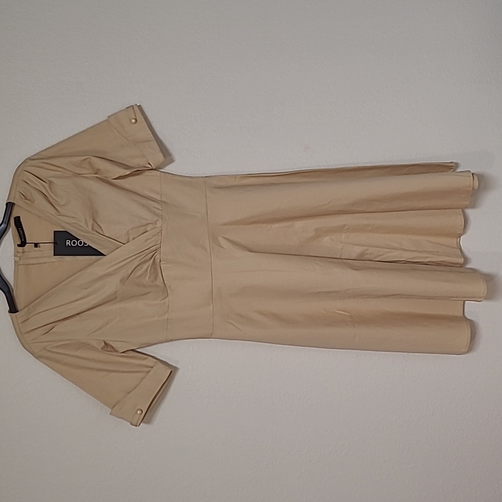 Roosey, M, Tan Dress